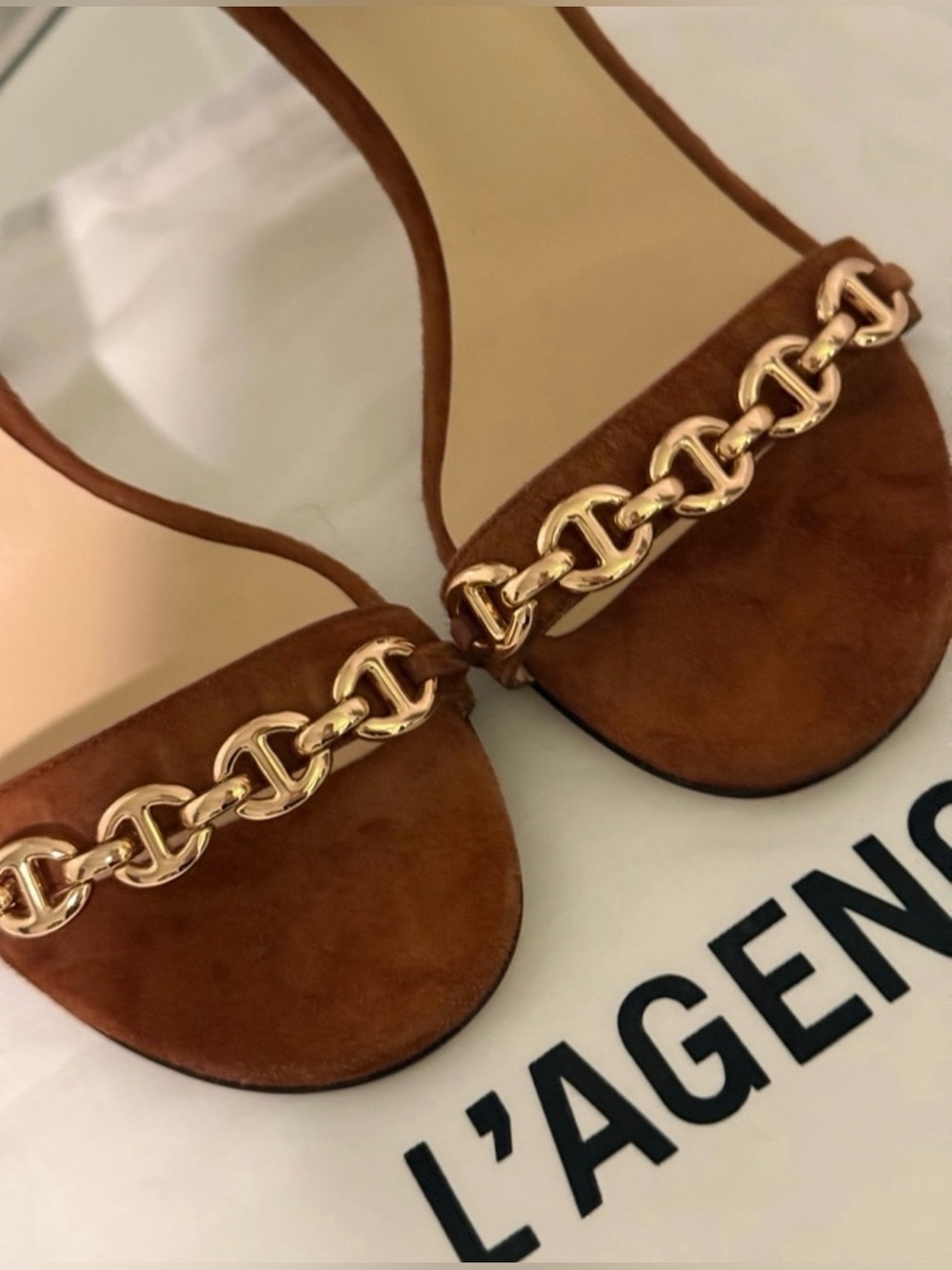 L'AGENCE Tan Suede 3-1/2” Open Toe Sandals w/ Gold Chain Detail EU Size 39